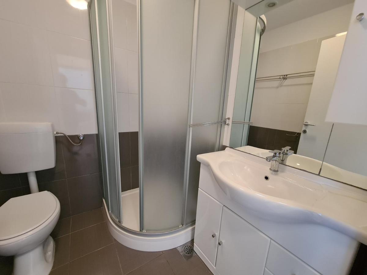 Apartments Linda Palit Zewnętrze zdjęcie